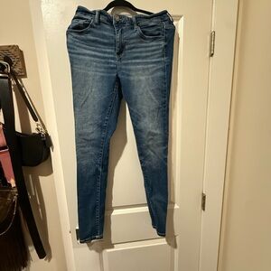 BKE Women's Skinny Jeans in Medium Blue Wash